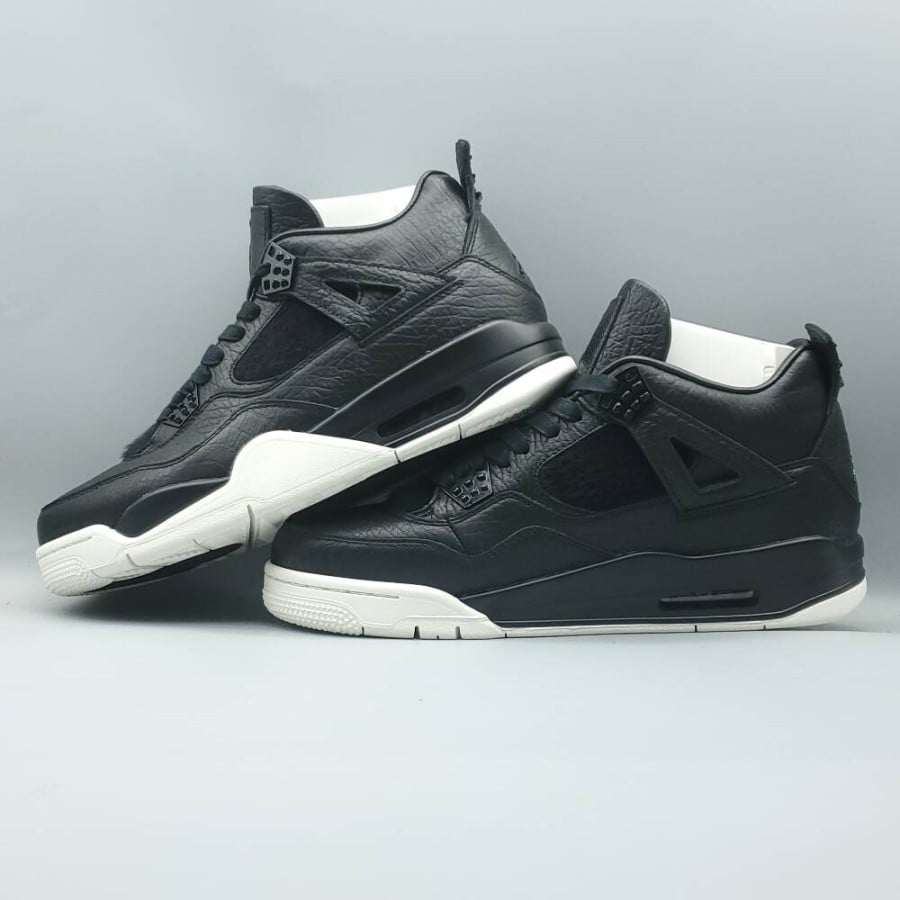 Air Jordan 4 Retro PRM 