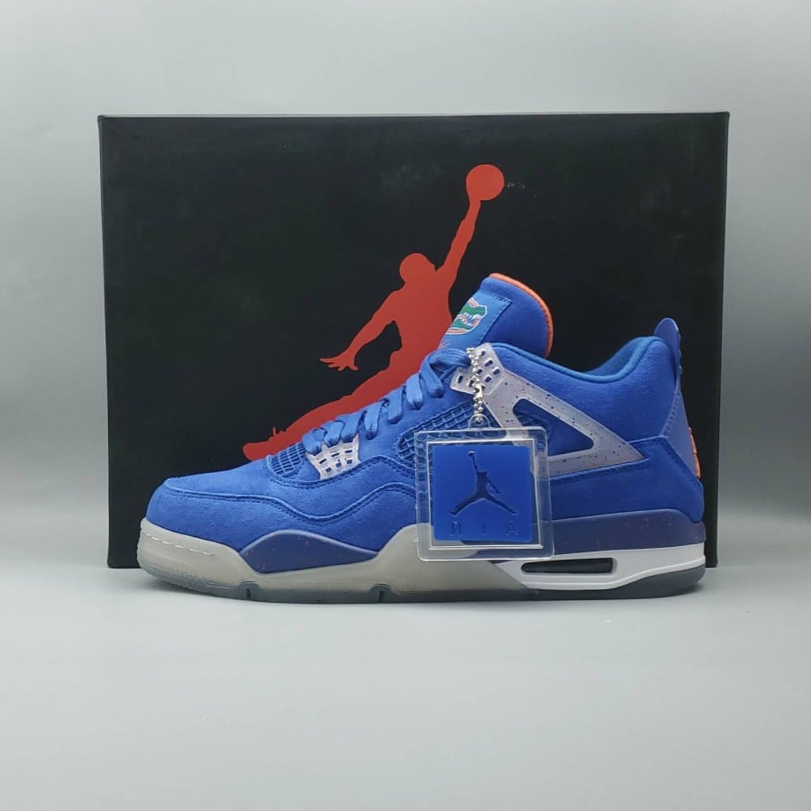 Air Jordan 4 Retro 