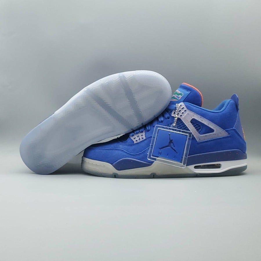 Air Jordan 4 Retro 