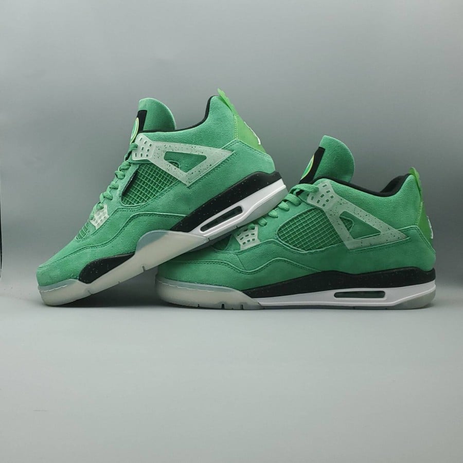Mark Wahlburg x Air Jordan 4 Retro 