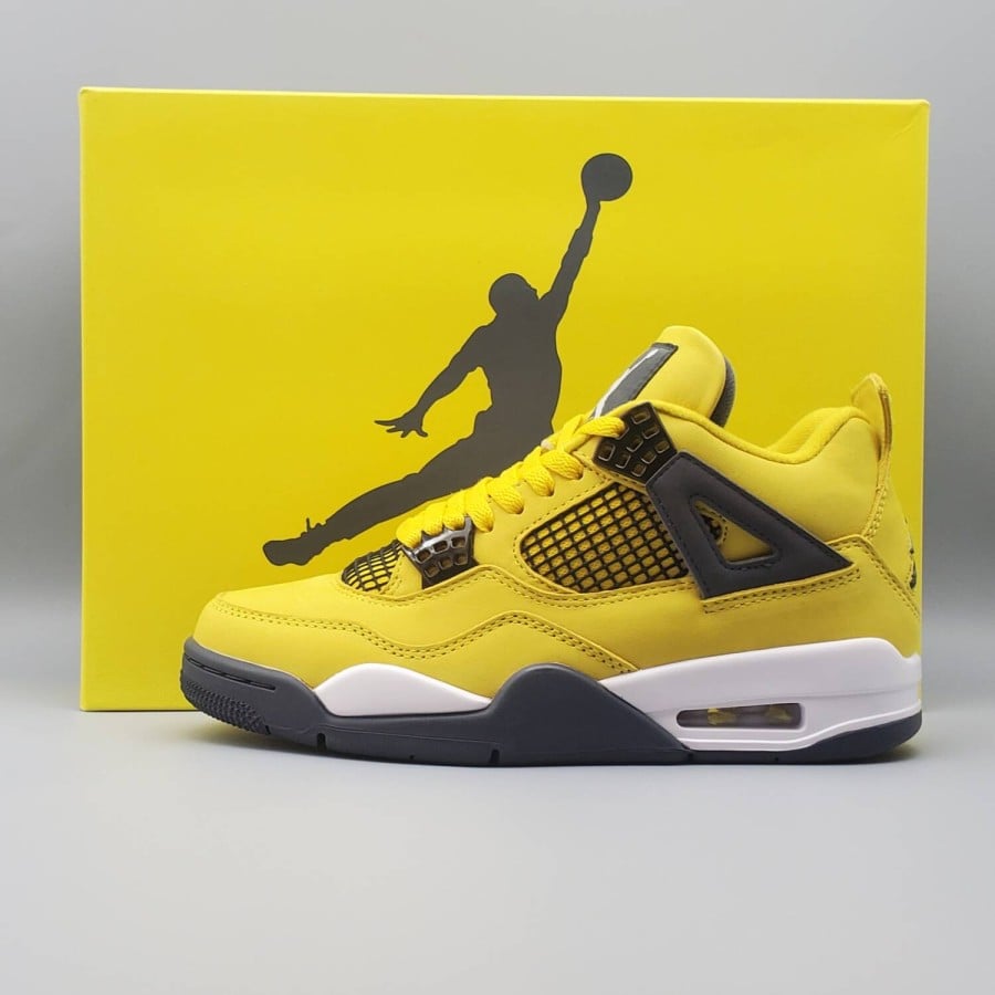 Air Jordan 4 Retro