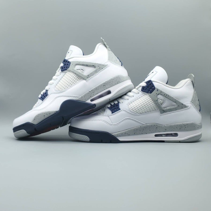Air Jordan 4 Retro 