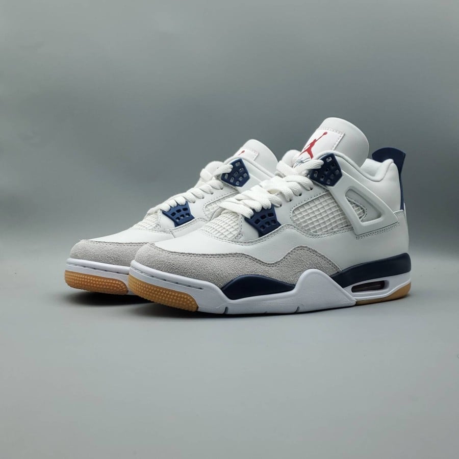 Nike SB x Air Jordan 4 Retro SP