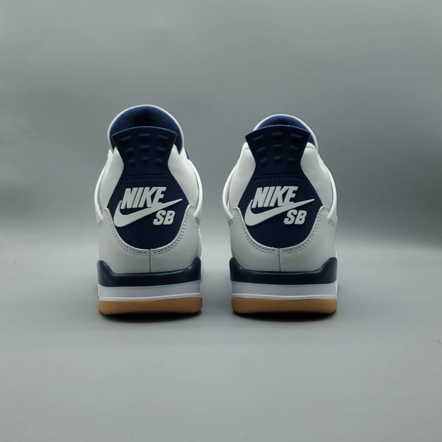Nike SB x Air Jordan 4 Retro SP