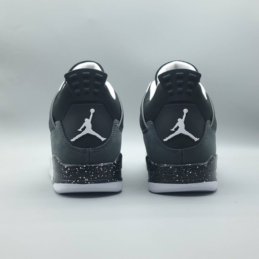 Air Jordan 4 Retro