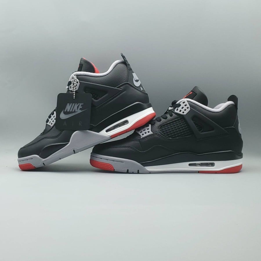 Air Jordan 4 Retro 