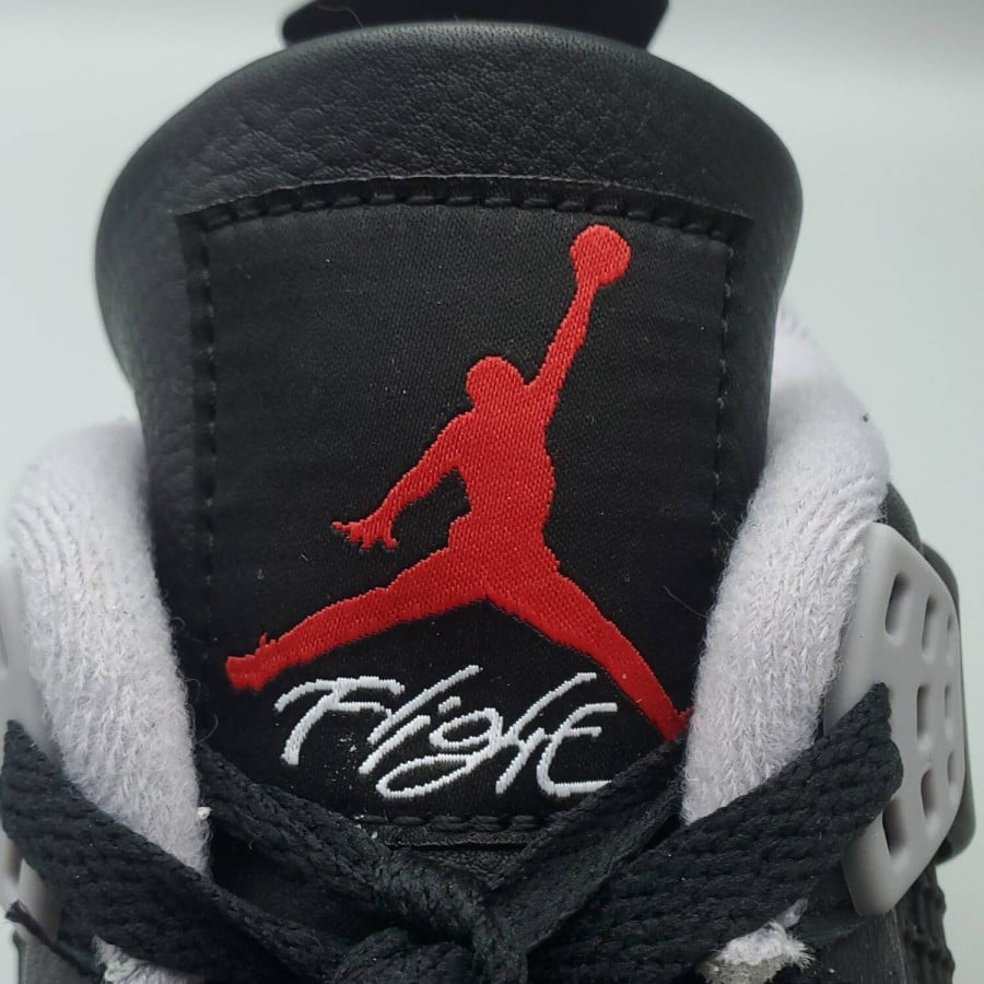 Air Jordan 4 Retro 