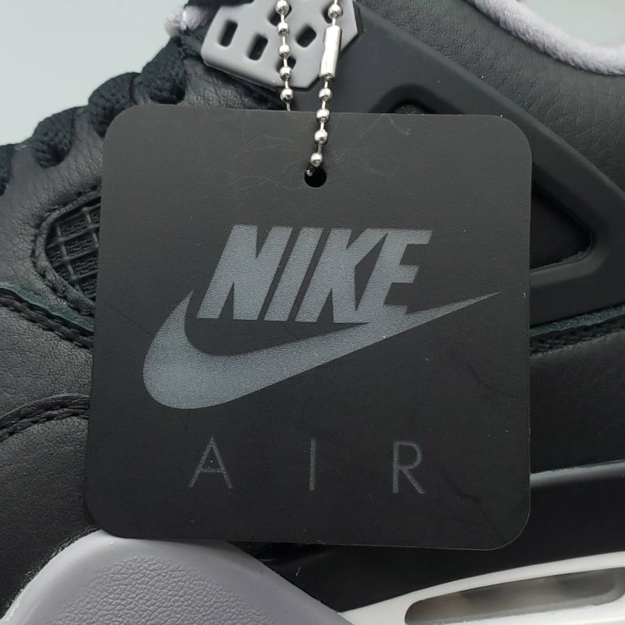Air Jordan 4 Retro 