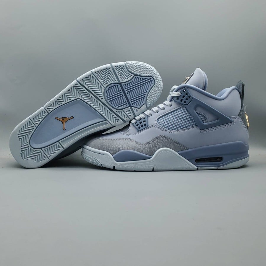 Air Jordan 4 Retro