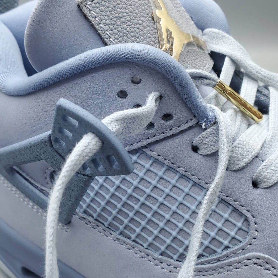 Air Jordan 4 Retro