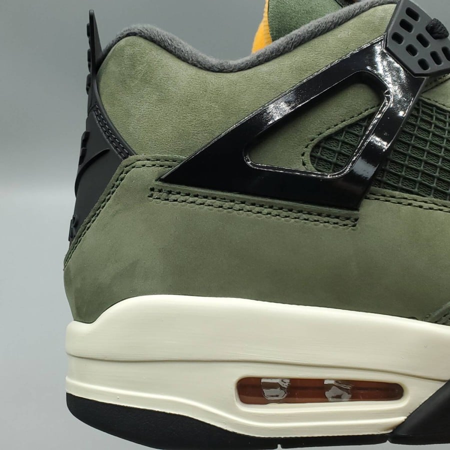 Undefeated x Air Jordan 4 Retro 2025