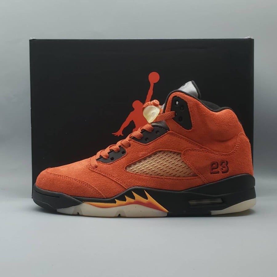 Wmns Air Jordan 5 Retro 