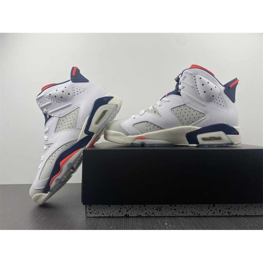 Air Jordan 6 Retro