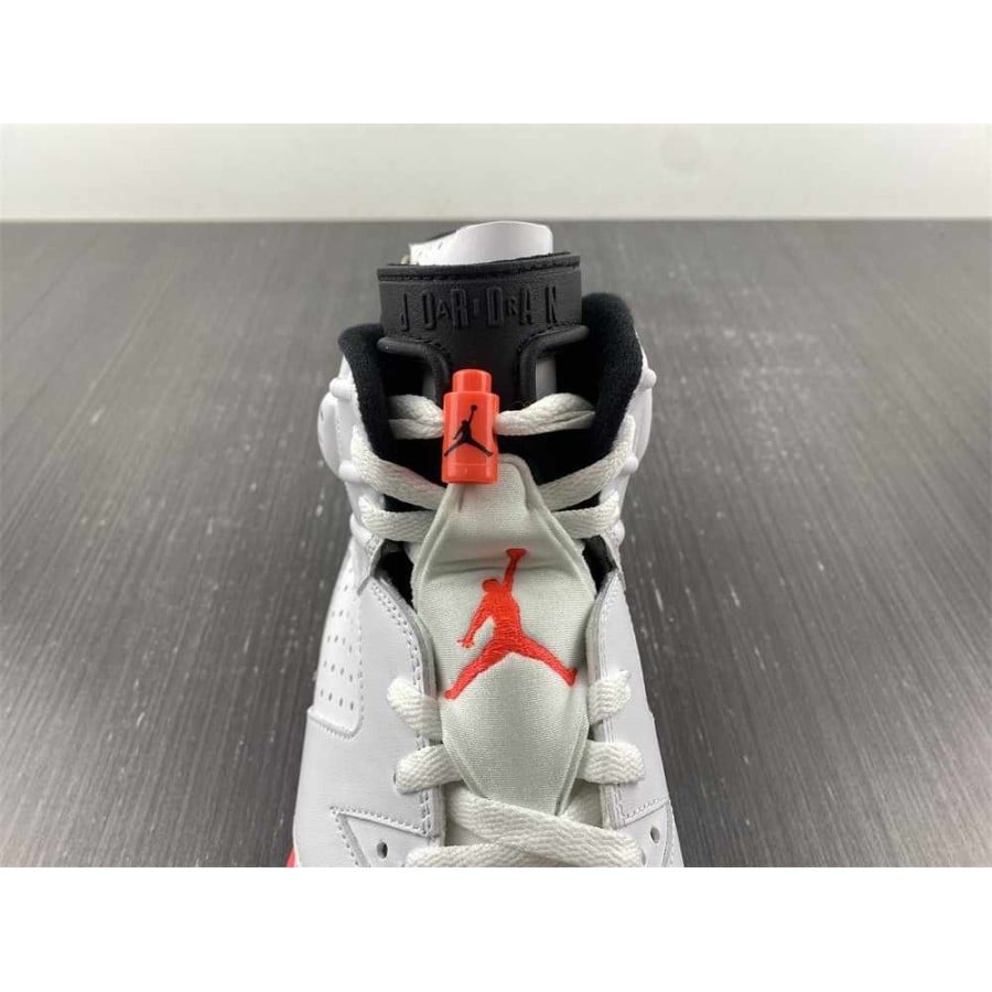 Air Jordan 6 Retro 