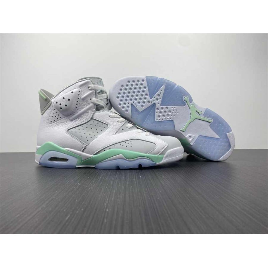 Wmns Air Jordan 6 Retro 