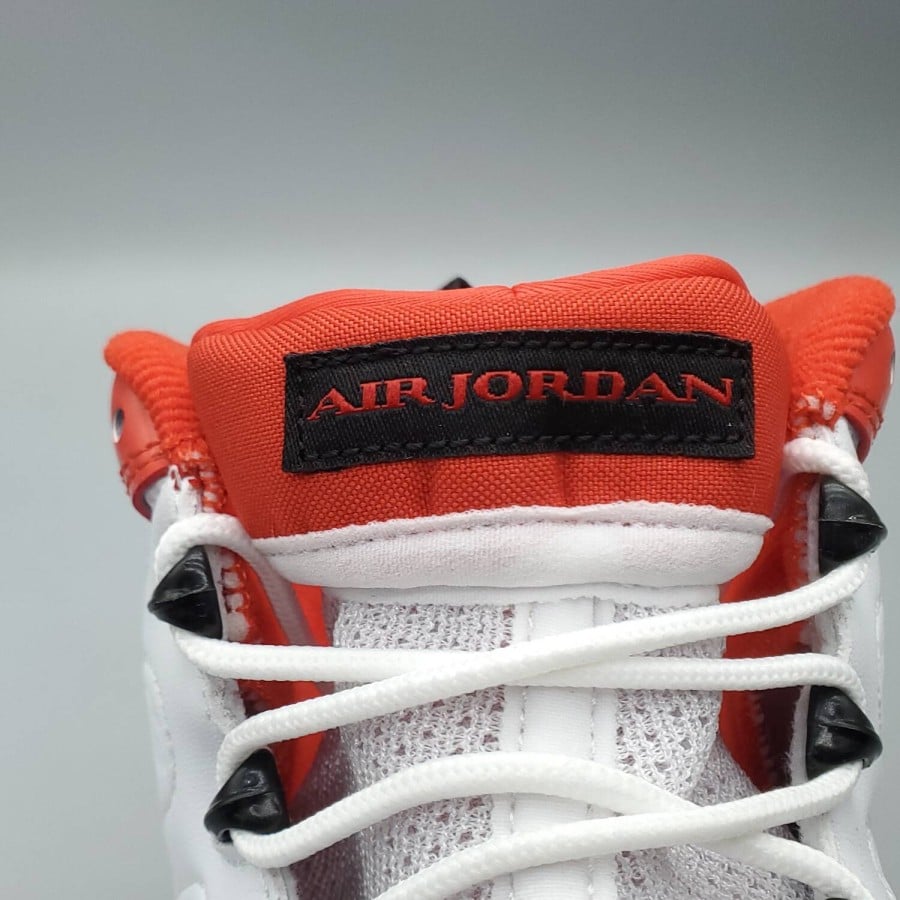 Air Jordan 9 Retro 