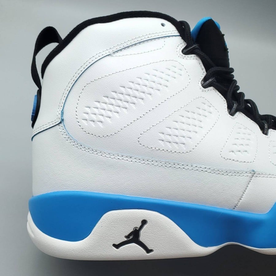 Air Jordan 9 Retro 