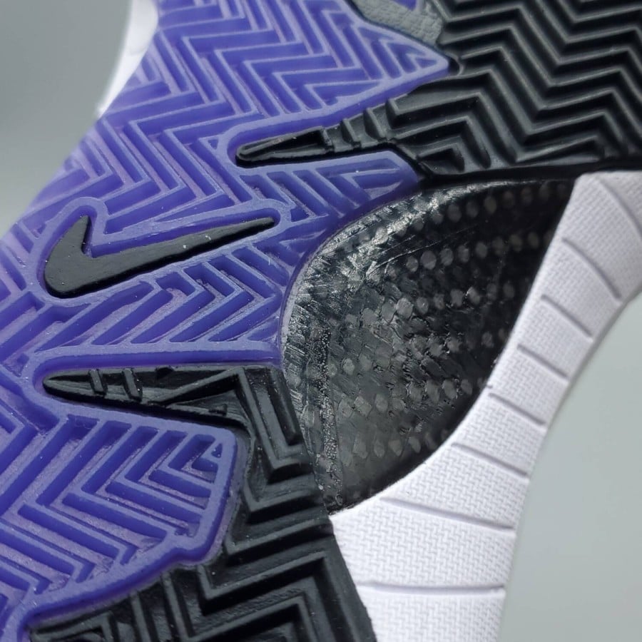 Zoom Kobe 4 