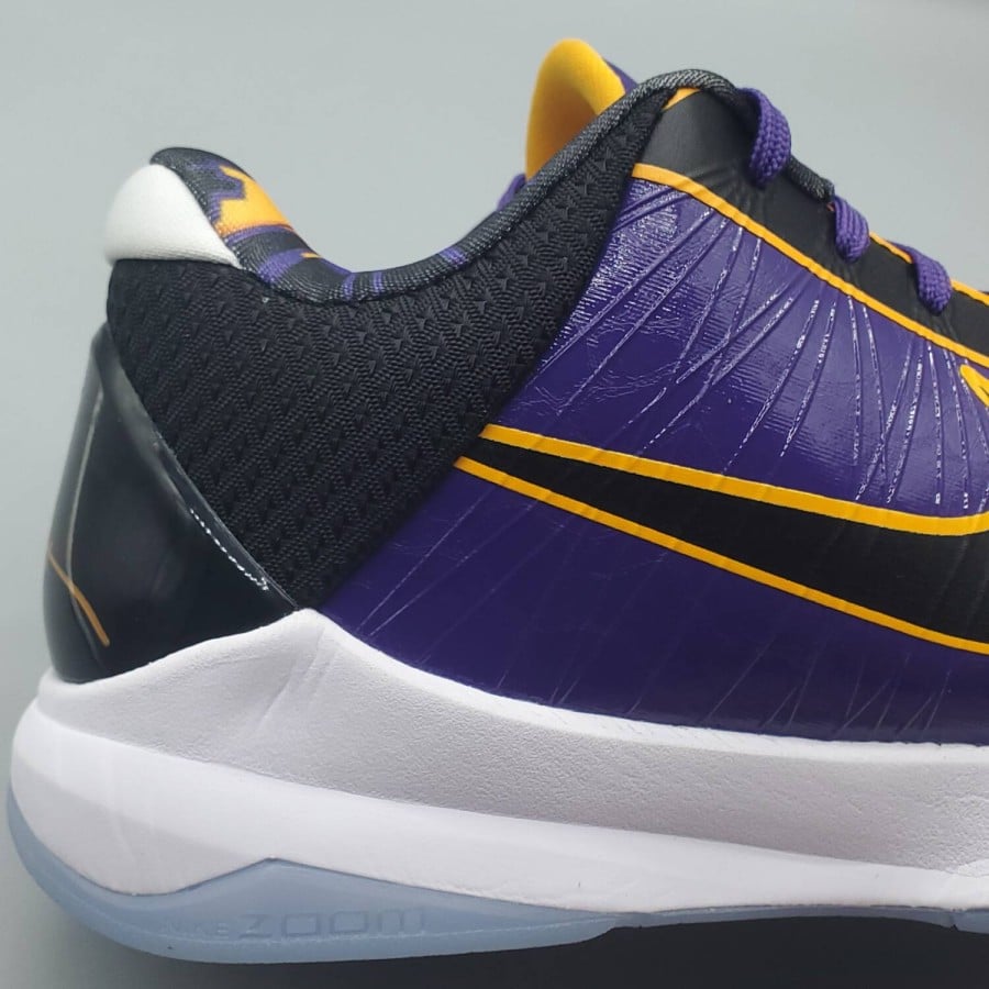 Zoom Kobe 5 Protro 