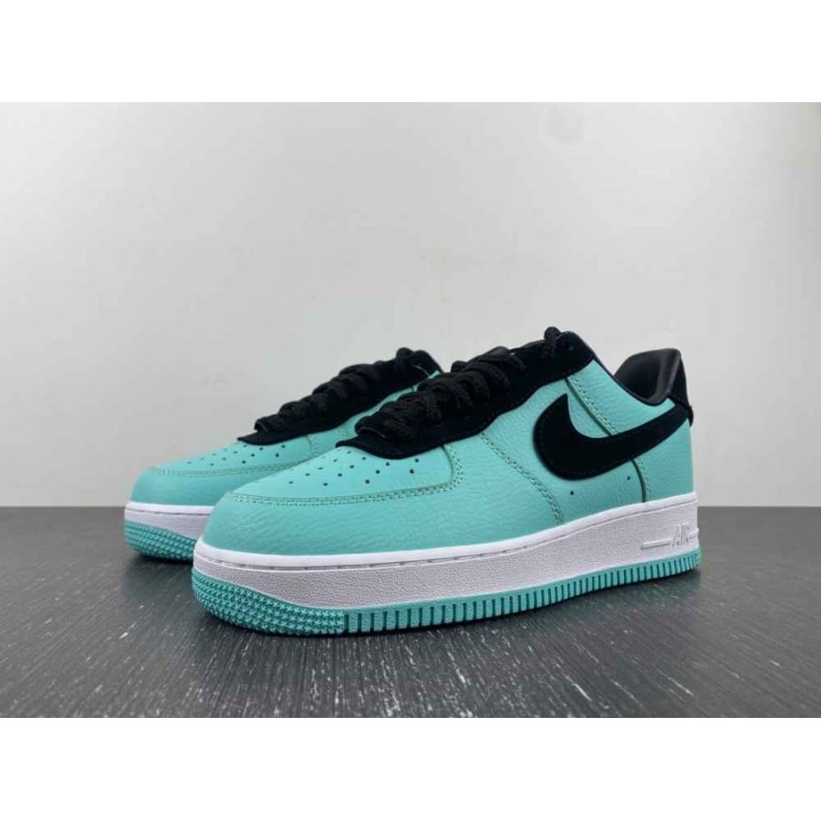 Tiffany & Co. x Air Force 1 Low 