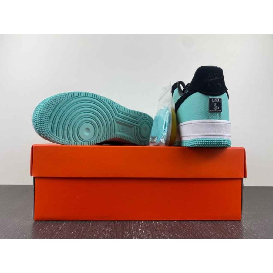 Tiffany & Co. x Air Force 1 Low 