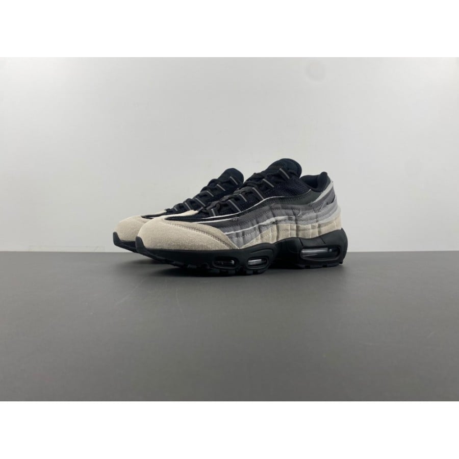 Comme des Garçons x Air Max 95 