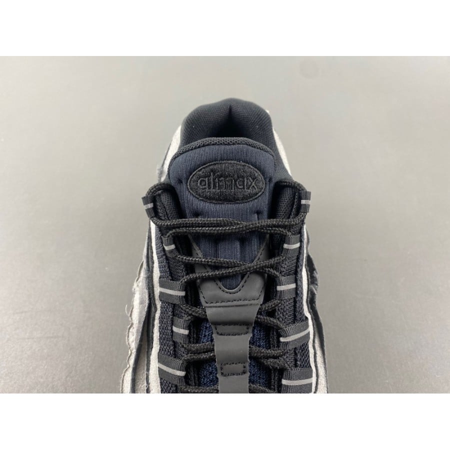 Comme des Garçons x Air Max 95 