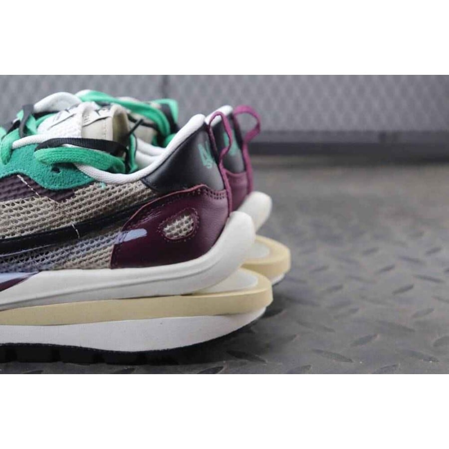 sacai x VaporWaffle SP 