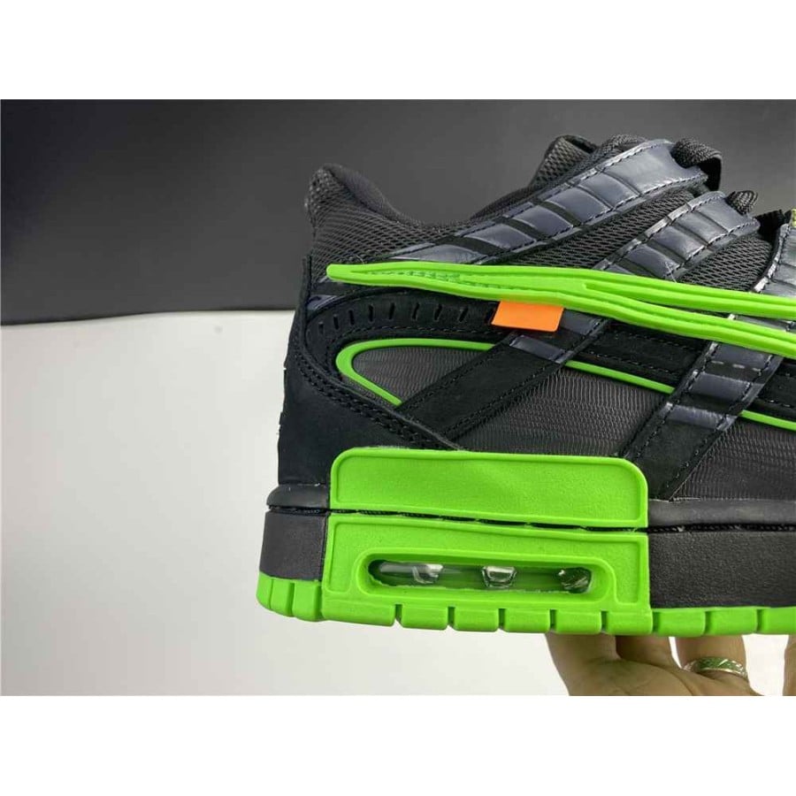 Off-White x Air Rubber Dunk 