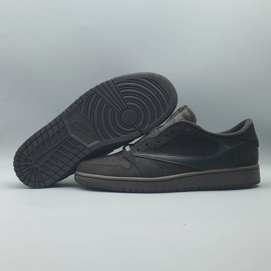 Travis Scott x Air Jordan 1 Low OG SP 
