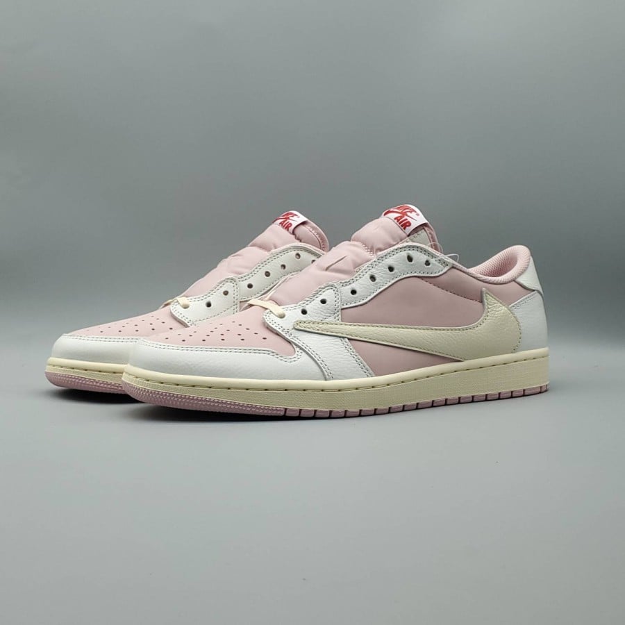 Travis Scott x Air Jordan 1 Low OG SP 
