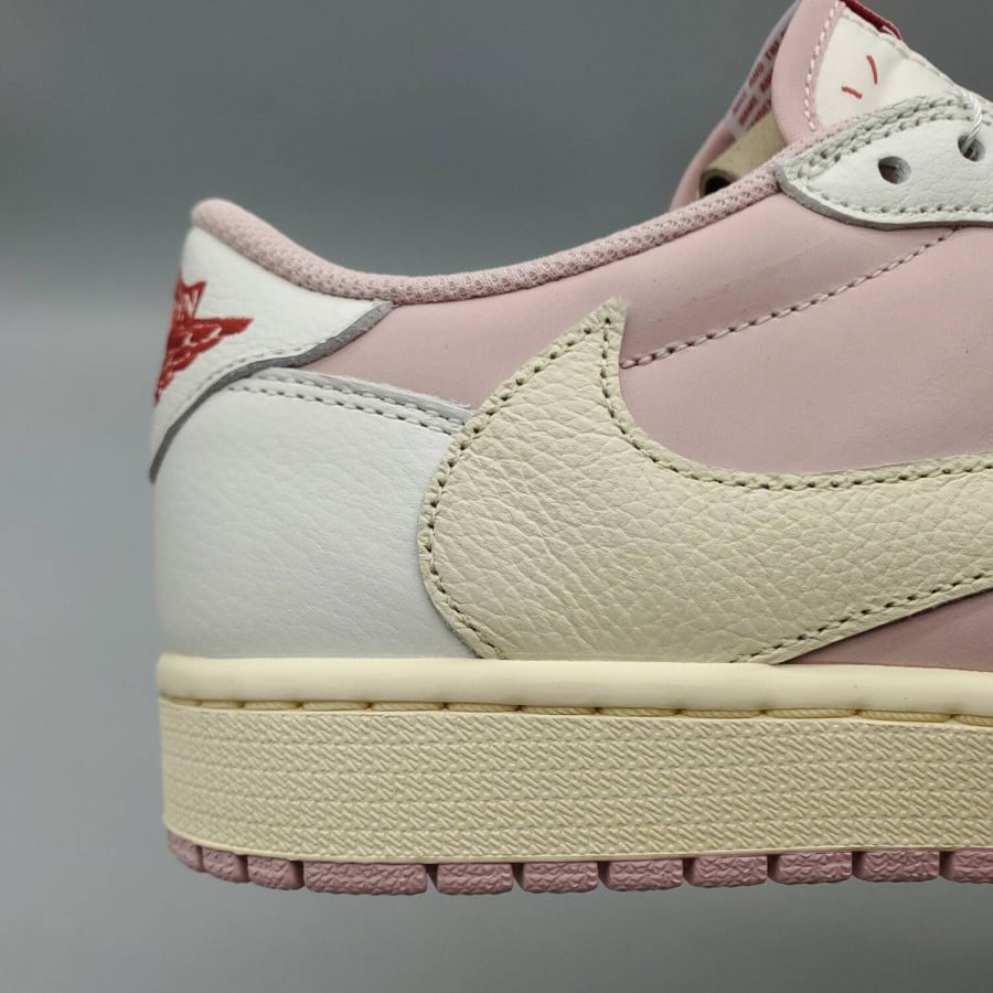 Travis Scott x Air Jordan 1 Low OG SP 