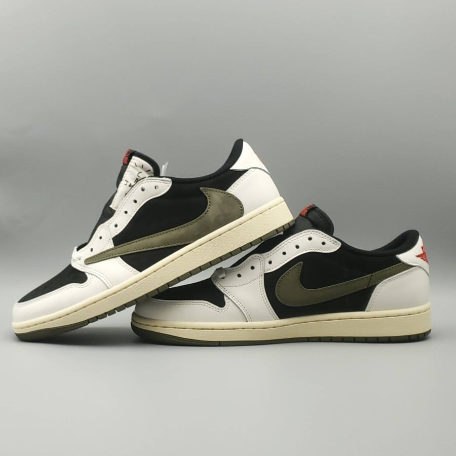 Travis Scott x Wmns Air Jordan 1 Retro Low OG SP 