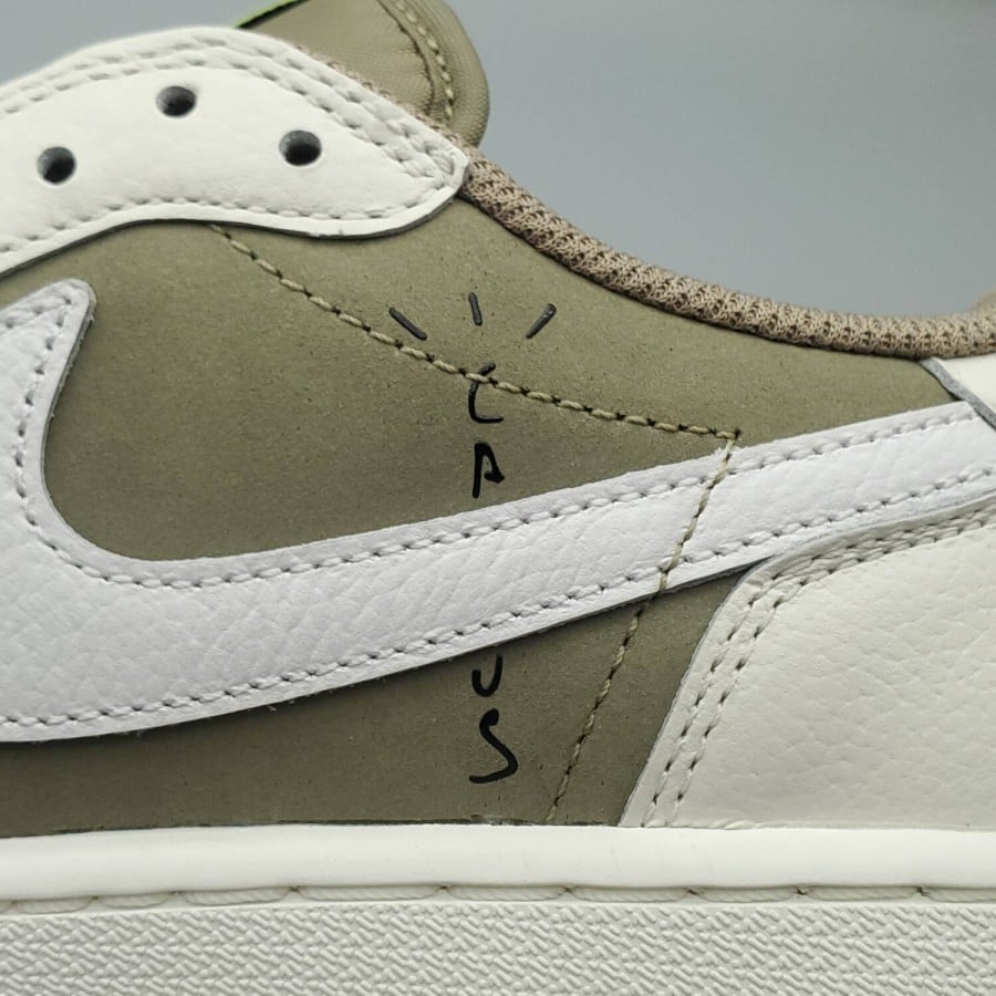 Travis Scott x Air Jordan 1 Low Golf 